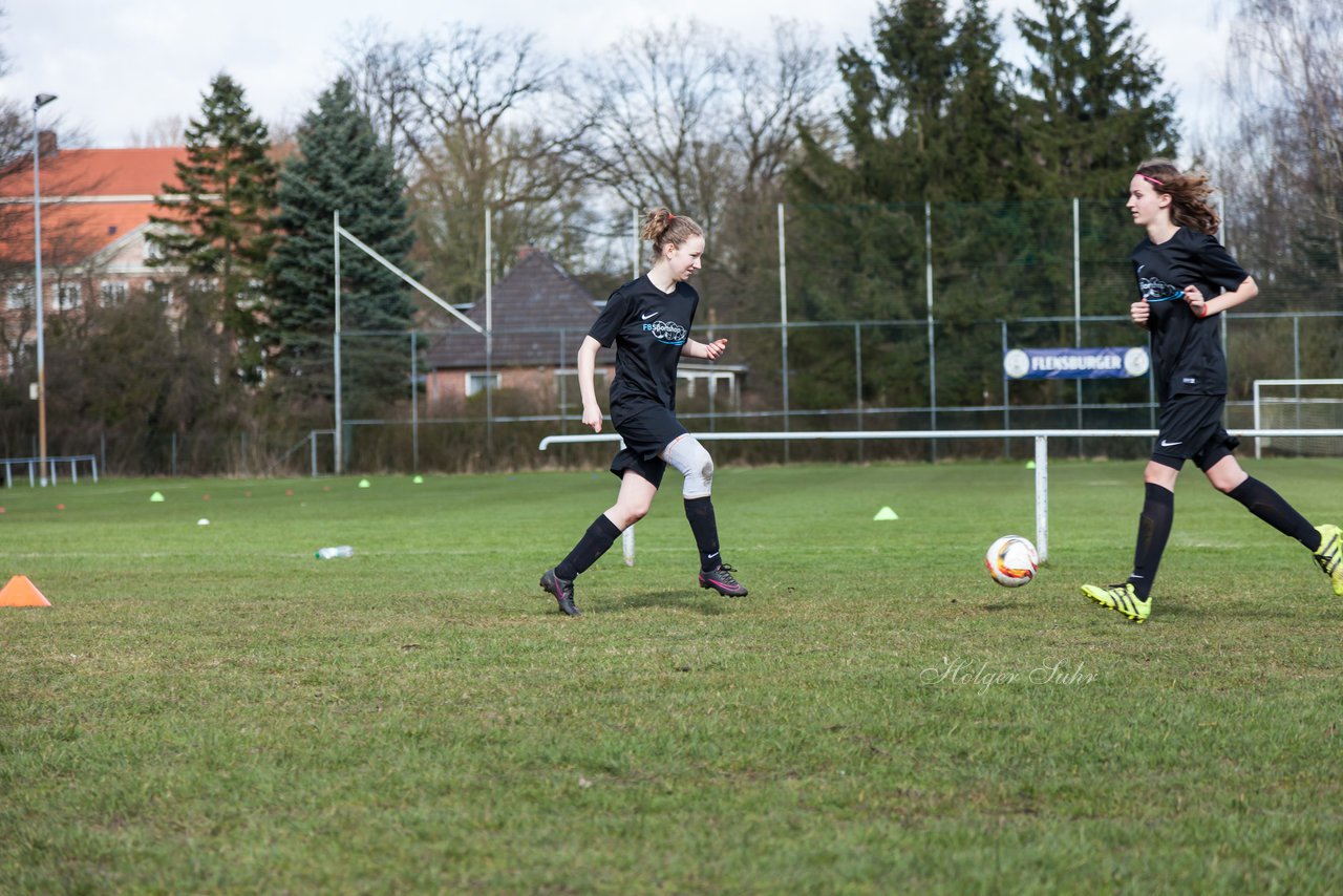 Bild 98 - C-Juniorinnen SV Steinhorst/Labenz - TSV Friedrichsberg-Busdorf : Ergebnis: 5:0